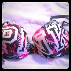Rare! Sold out!! Spring pink Demi bra